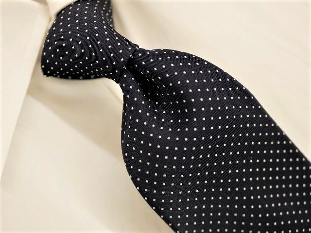 MARUNOUCHI / TIES 】ノヴェピエゲ（9つ折り）シルクジャカード 濃紺  